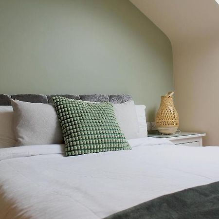 Ferienwohnung Charming 1-Bed Loft In Caerleon Newport  Exterior foto