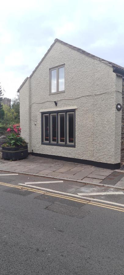 Ferienwohnung Charming 1-Bed Loft In Caerleon Newport  Exterior foto