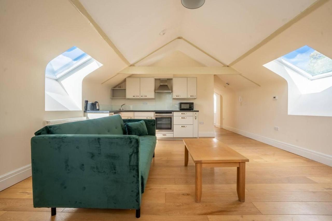 Ferienwohnung Charming 1-Bed Loft In Caerleon Newport  Exterior foto